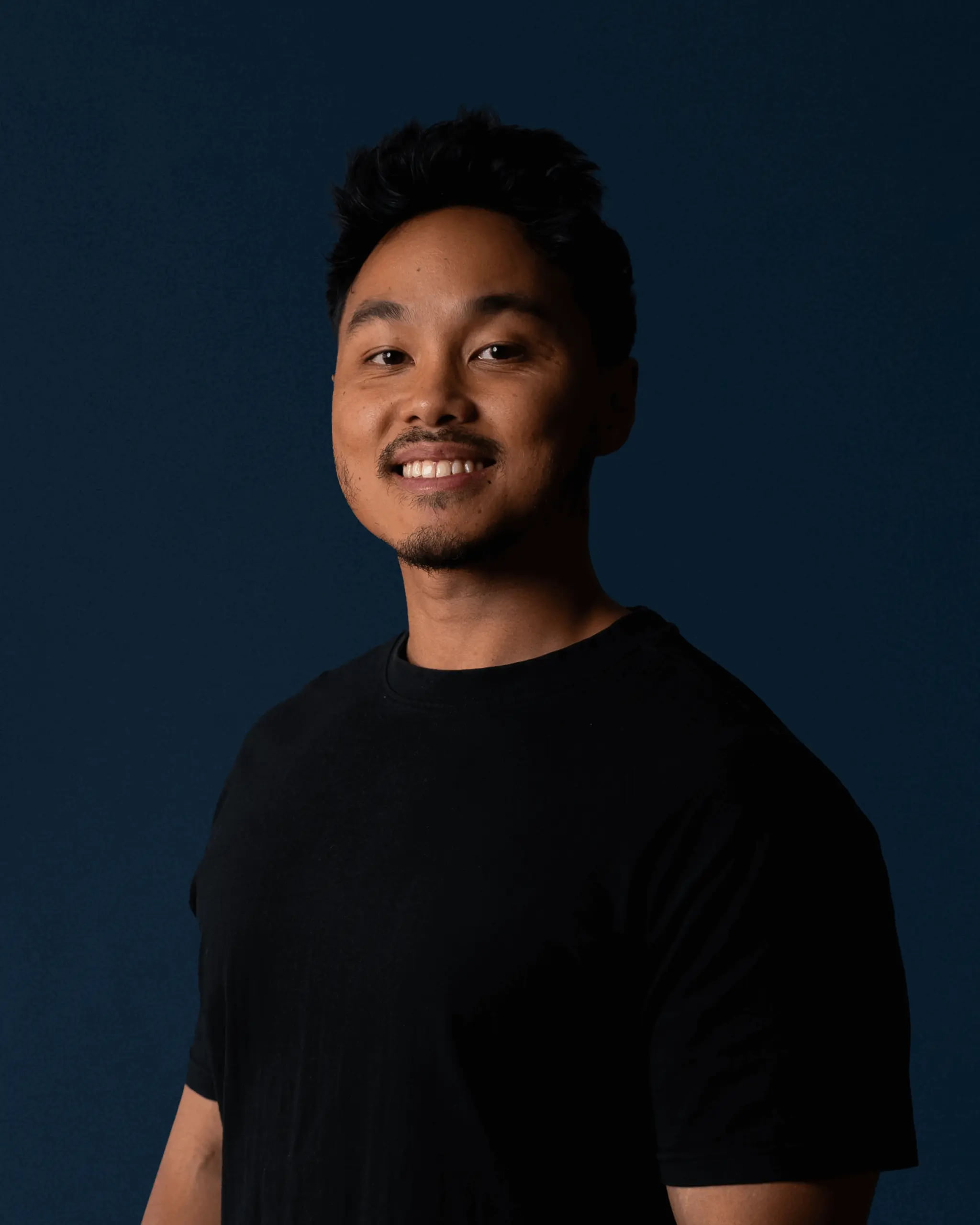 Teknisk webutvikler og kreativ problemløser hos Mediabooster. Leverer stabile og moderne nettsider med fokus på ytelse og brukervennlighet